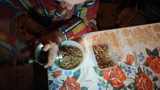 Грецкий орех | Заготовка грецкого ореха на зиму | Грецкий орех на мясорубку