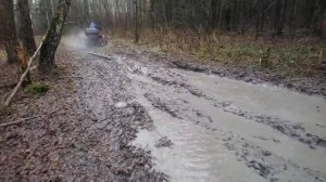 Stels Dinli 800 в грязи