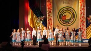 Нарисуй этот мир...""Кантилена"" Мариуполь. Младший хор.