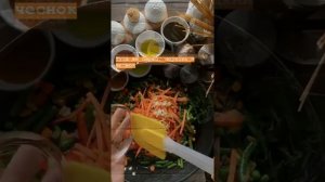 Гречневая лапша с говядиной и овощами