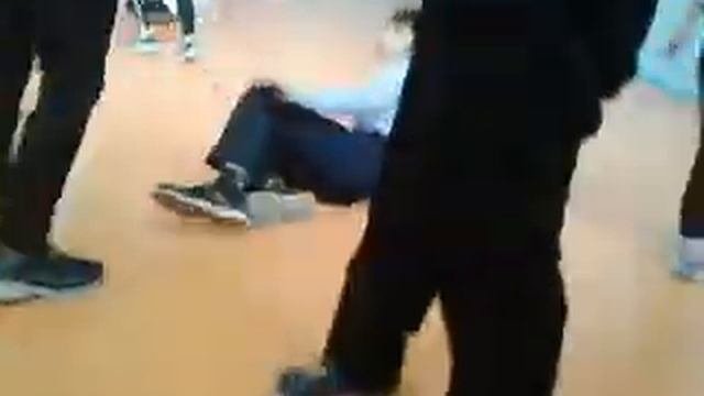 ШОК КОНТЕНТ урок физры в школе 53 город Красноярск.
