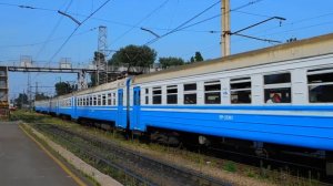Отправление электропоезда ЭР1-233 со станции "Кривой Рог-Главный"