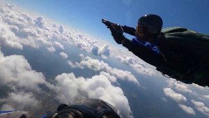 Прыжок с парашютом AFF - 6 уровень. Аэродром г. Киржач