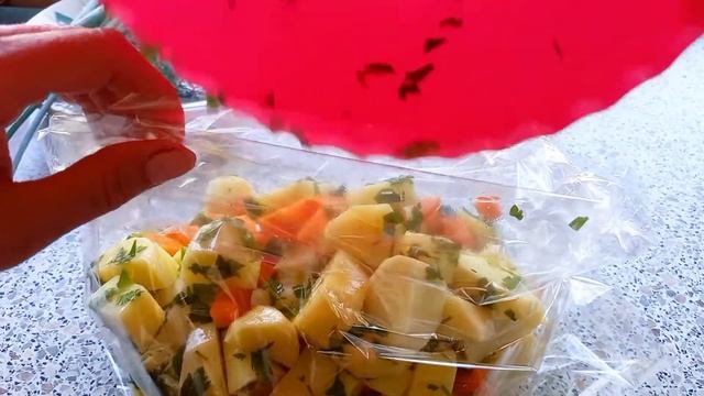 Жаркое из курицы с картофелем в мультиварке в пакете для запекания