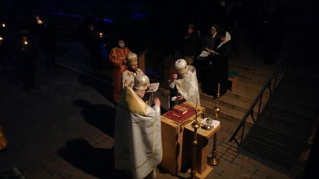 19.04.2020.Мирная ектения пасхальной Литургии смотреть онлайн