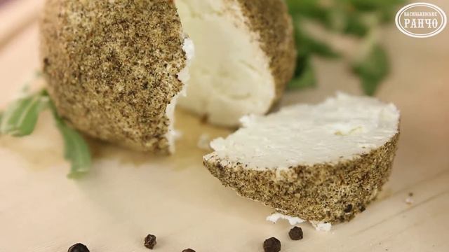 Домашній сир з козиного молока - Перцева кулька. Сыр с козьего молока - Перцовый шарик. смотреть онлайн