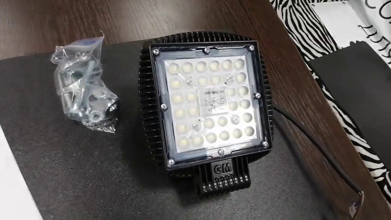 Светодиодная фара GM TRACK 40 (Для автомобилей спецтехники, заменяет 4 обычные фары!) ТЕСТ.