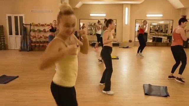 Тренировка Cardio Combat. Фитнес-центр VALENTIN, Сочи