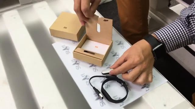 Unboxing Xiaomi Mi S1 Pulse смотреть онлайн
