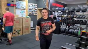 Техника подъема ног к турнику. Как научиться? Лучшее упражнение для пресса.