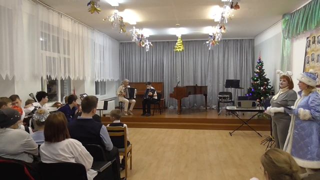 А. Филиппенко "Неспокойные сапожки", исполняет дуэт Евсеенко Владимир и Калашникова Е.А. смотреть онлайн