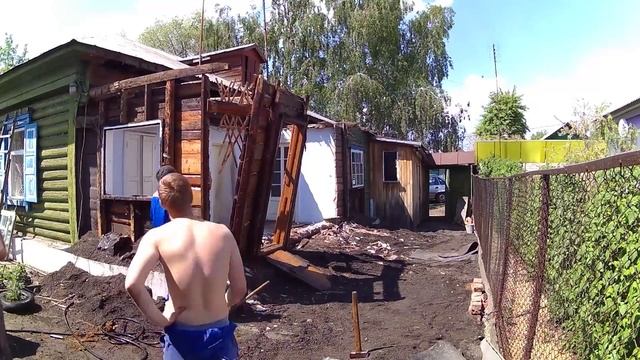Реконструкция частного дома. Часть 1. Демонтаж пристроек