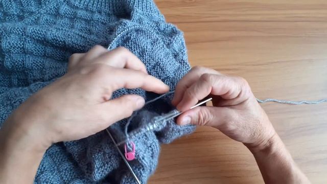 Свитер мужской спицами регланом сверху с азиатским ростком часть 3. смотреть онлайн