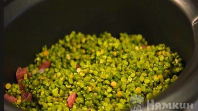 Суп гороховый с копченой рулькой
