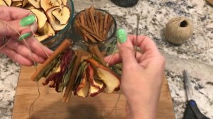 Autumn Craft - Dried Apple Wreath with Bay Leaves & Cinnamon Sticks