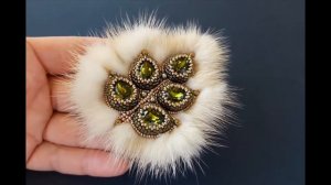 Брошь из меха норки жемчуга и кристаллов Сваровски "Olivine" (17188)