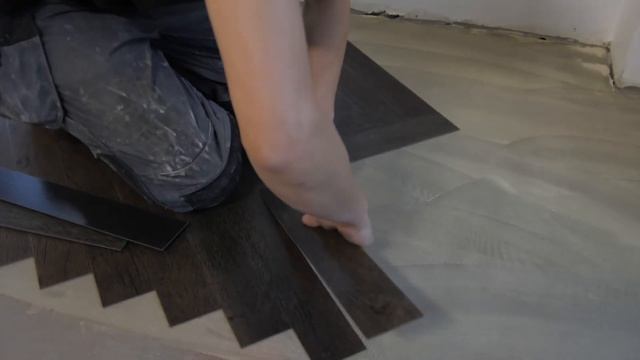 SOLIDO GRINDYS. Klijuojamų vinilinių dangų montavimas (2) смотреть онлайн