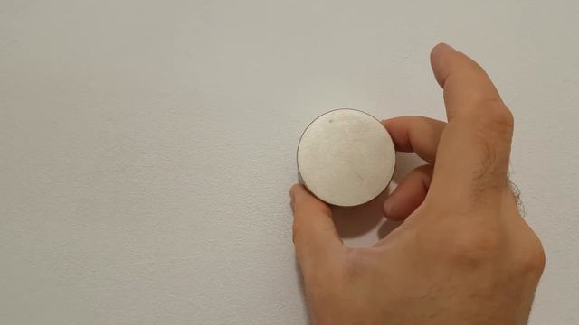 Поиск арматуры в стене с помощью неодимового магнита смотреть онлайн