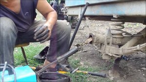 ЗУБР Q79E! Как без съёмника вытащить обойму разбитого подшипника!