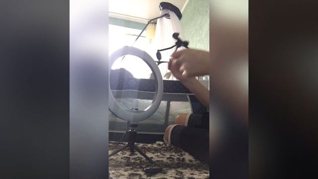 Собираю кольцевую лампу на штативе смотреть онлайн