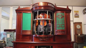 Автомат для игры на скрипках