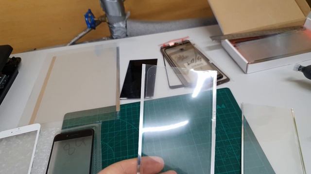 Как заменить разбитое стекло на смартфоне? Переклейка. Часть 2 Расходники