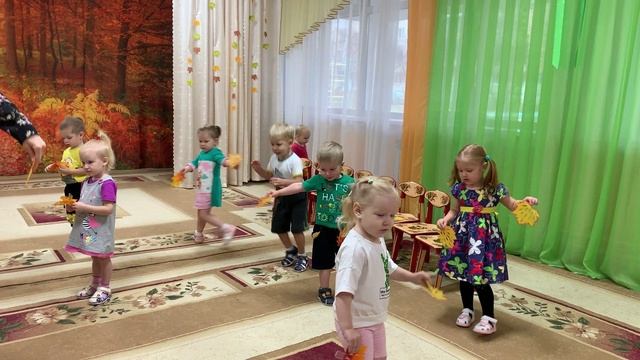 Праздник Осени в 1 младшей группе .mp4 смотреть онлайн