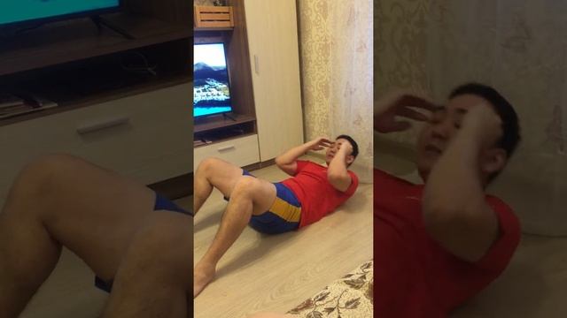 ?Как накачать пресс в домашних условиях