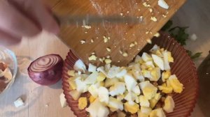 Cочный салат из щупалец кальмара