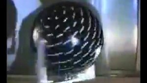 Сложение угловых скоростей. Опыт на шаре с точками