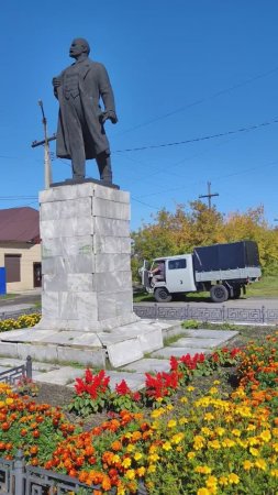Ленин в октябре. Касли, Челябинская область