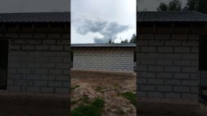 Двухскатная крыша,в два уровня
