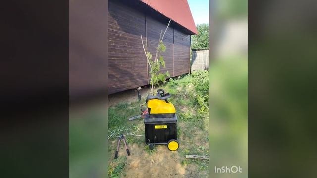 Садовый измельчитель для веток. Цена качество! Незаменимая вещь.