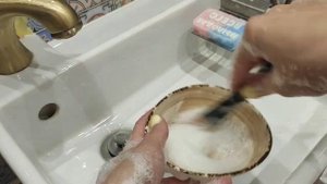 Пена для бритья из мыльной основы