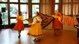 Ансамбль "Ивушка". Лозанна."Перепляс с платком" . День Победы