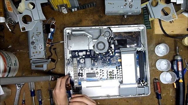 iMac G5 screen replacement смотреть онлайн