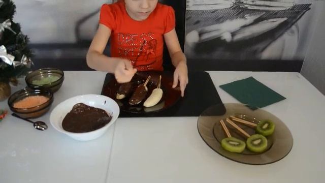 Готовим фруктовое мороженое :3 смотреть онлайн