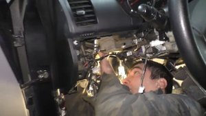 Mitsubishi L200. Не выключается ближний свет фар! (#AvtoservisNikitin)