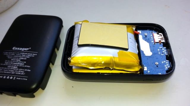 Вздулся аккумулятор на power bank essager 10000 mah