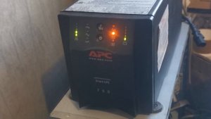 Старт и краткий тест ИБП APC Smart-UPS 750 (SUA750i)