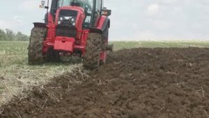 Запуск 4 корпусного оборотного плуга #Unlu в паре с трактором #МТЗ 1223 в Азовском районе