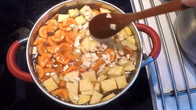 Куриный суп с острой лапшой. смотреть онлайн