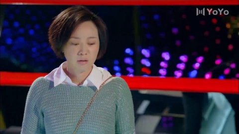 【爱上离婚少妇电影版】被出轨的富太太经不住诱惑,爱上小自己十几岁的纯情帅哥,春宵时刻才知女人怀了前夫孩子