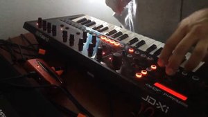 Roland JD-Xi live synth jam
