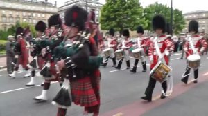 1st Battalion of The Scots Guards parade Glasgow