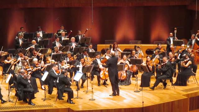 Concierto violín (III. Rondo). Beethoven. Massimo Quarta. OFUNAM смотреть онлайн