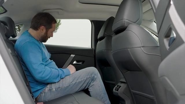 2023 Citroen e-C4 X review | An EV that's part sedan, part crossover смотреть онлайн