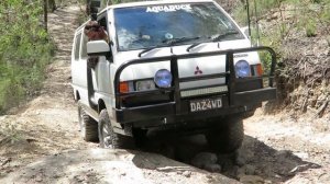 Mitsubishi l300 4wd van blue mountains
