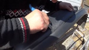 ЛАЙФХАК КАК СНЯТЬ МОЛДИНГИ БАМПЕРА НА AUDI A6 C4
