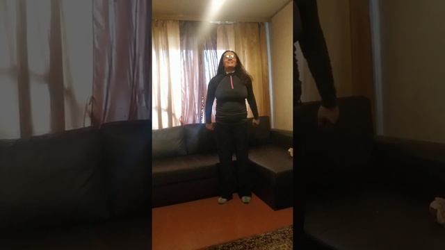 Игротанец:"руку правую вперёд"
